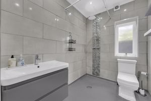 Photo 32- click for photo gallery